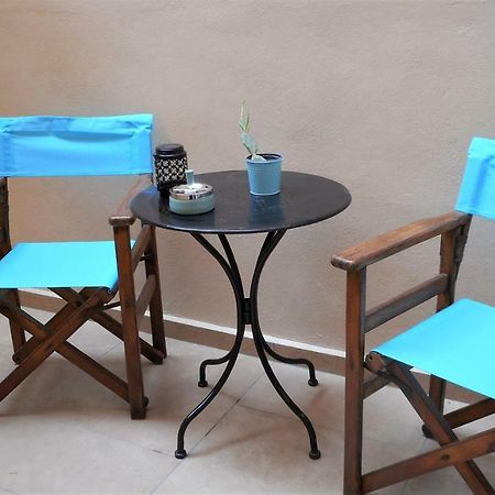 Elegant And Comfortable Apartment In The City Center Эрмуполис Экстерьер фото